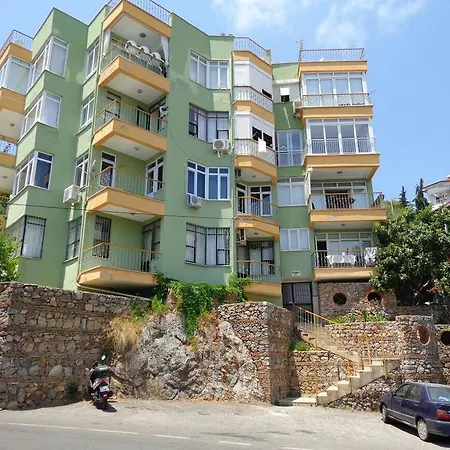 Apartment Hanedan