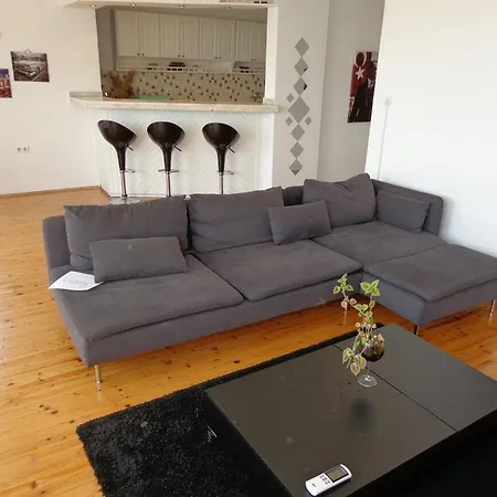 Hanedan Apartment
