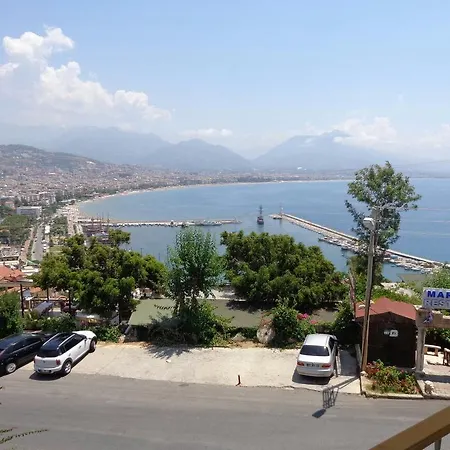 Apartment Hanedan